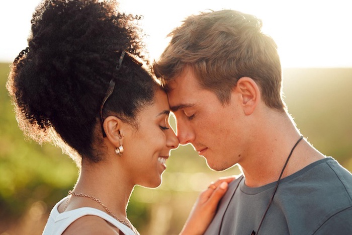 Interracial couple in Ontario